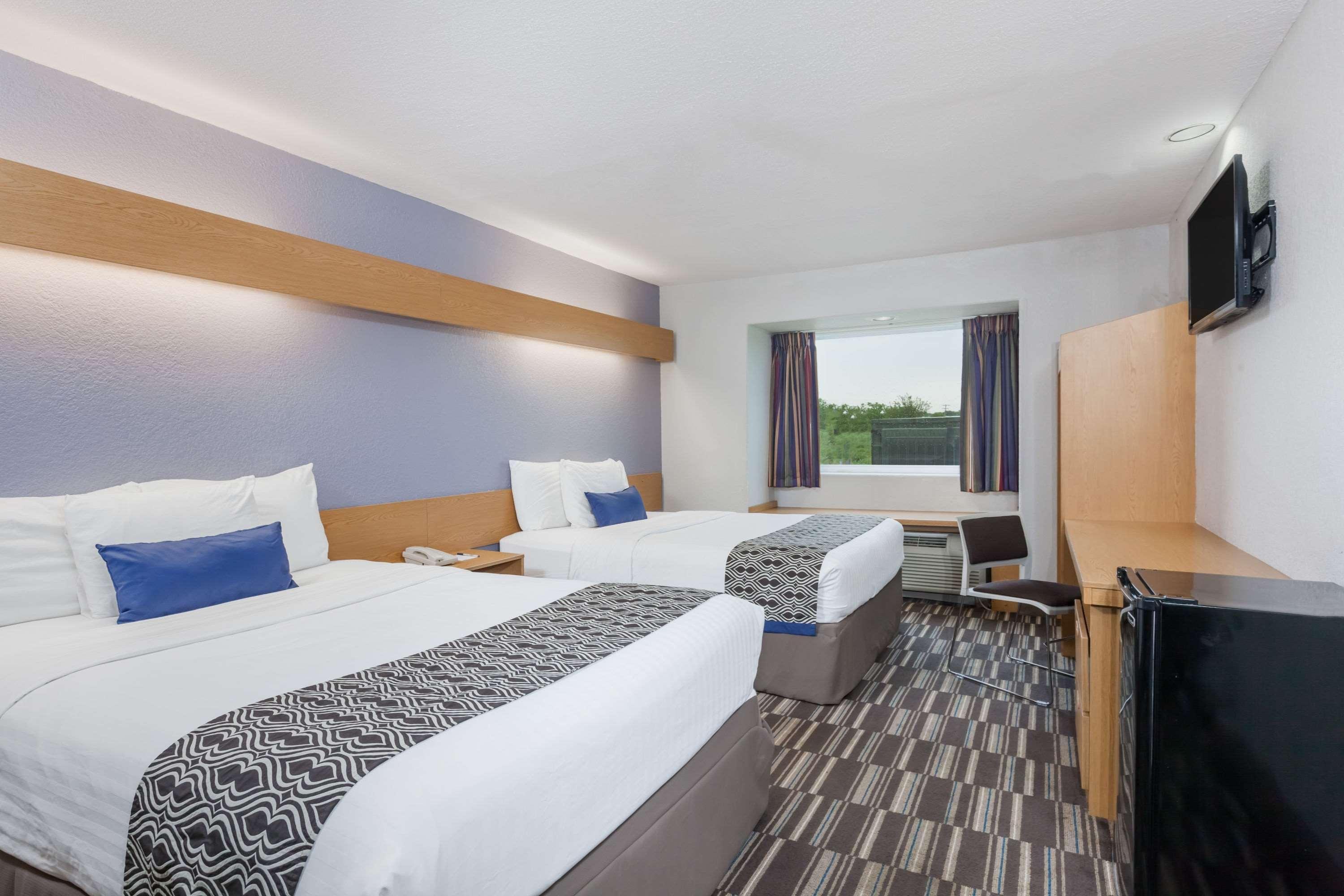 Microtel Inn & Suites By Wyndham Ardmore Exterior photo